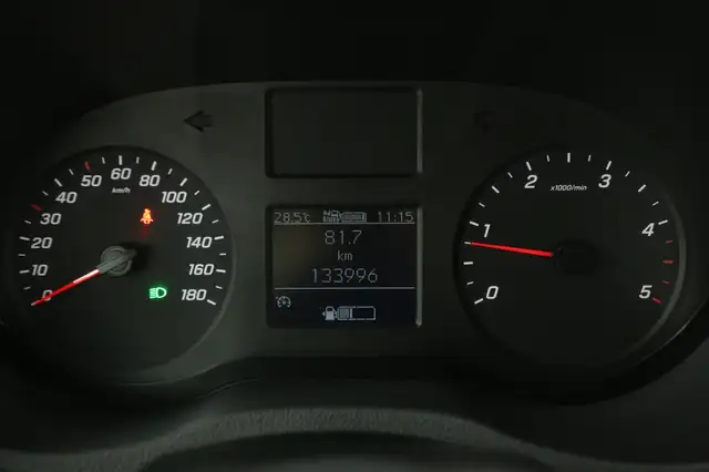 Mercedes-Benz Sprinter view 12