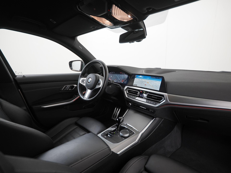 BMW 318 3 Serie Touring 318i Business Edition Plus M Sport — photo 2