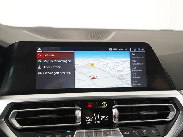BMW 3 Series view 12