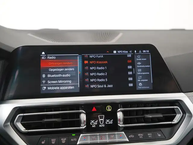 BMW 3 Series view 14