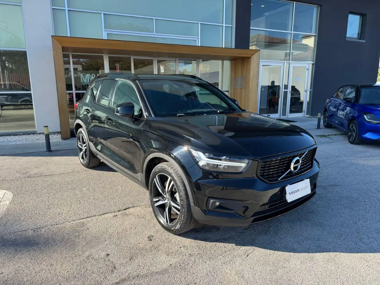 Volvo XC40 T4 Recharge Plug-in Hyb. R-design Nero - 2