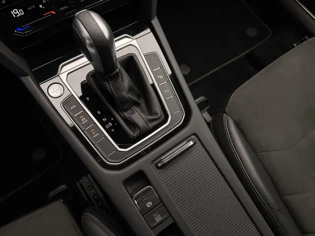 Volkswagen Arteon view 28