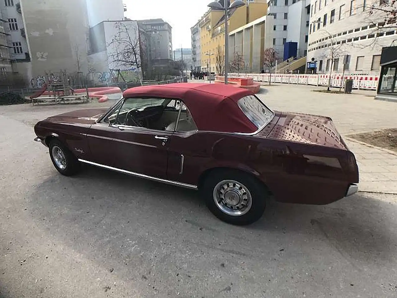 Ford Mustang 68 Cabrio V8 Restauriert, foto 6