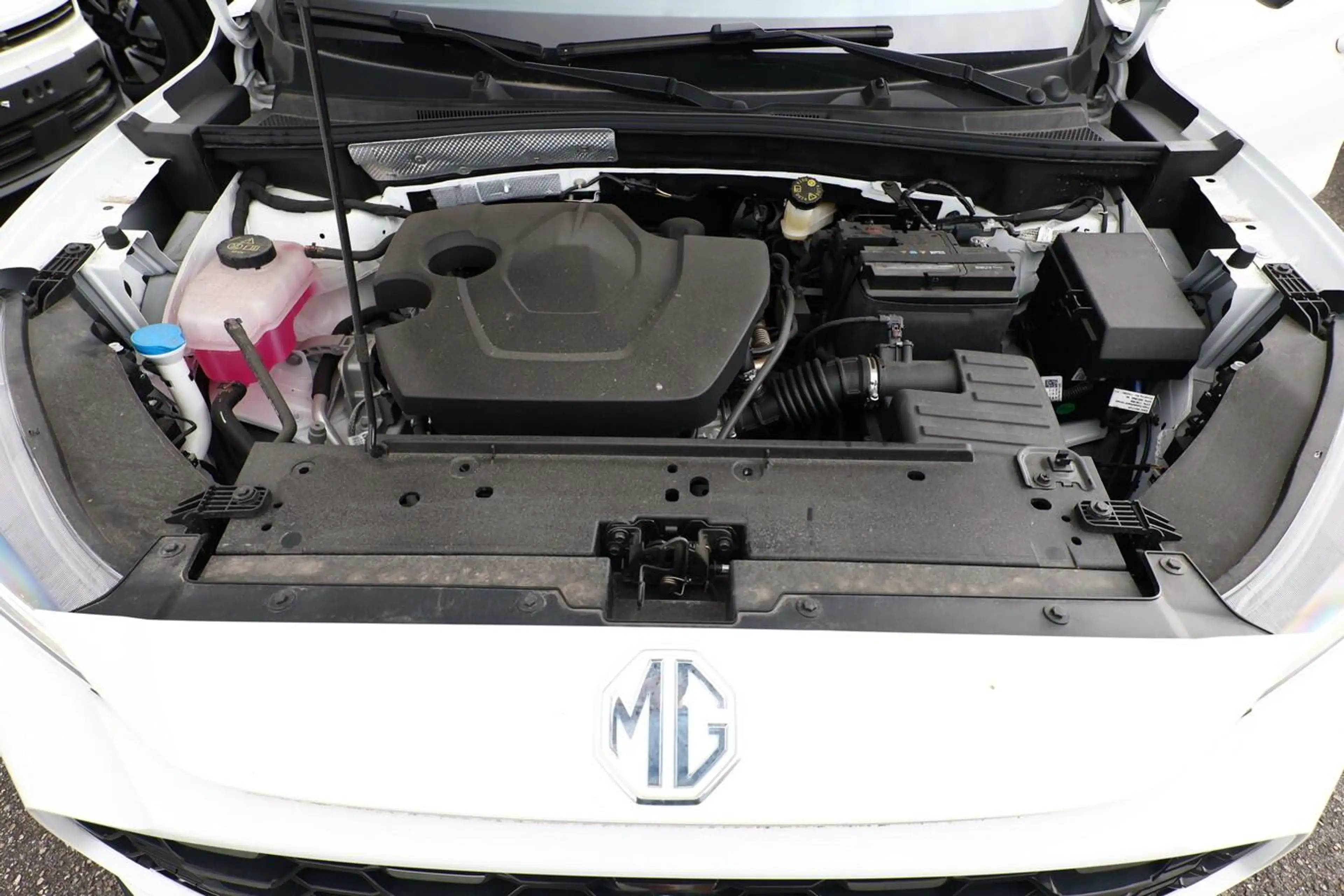 MG ZS Comfort LED SHZ 360Kam Nav TotW KeyL Temp 17Z 8... — photo 12