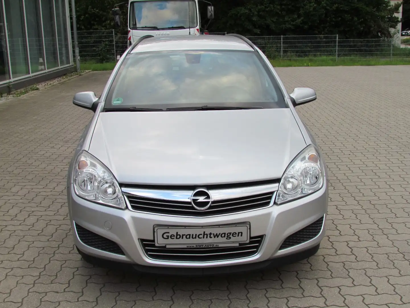 Opel Astra H Caravan Edition Argent - 2