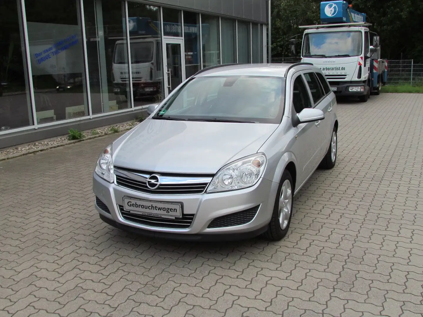 Opel Astra H Caravan Edition Argent - 1