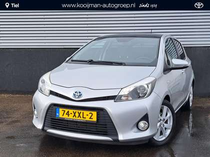 Toyota Yaris 1.5 Full Hybrid Dynamic Navigatie, Trekhaak, Panor