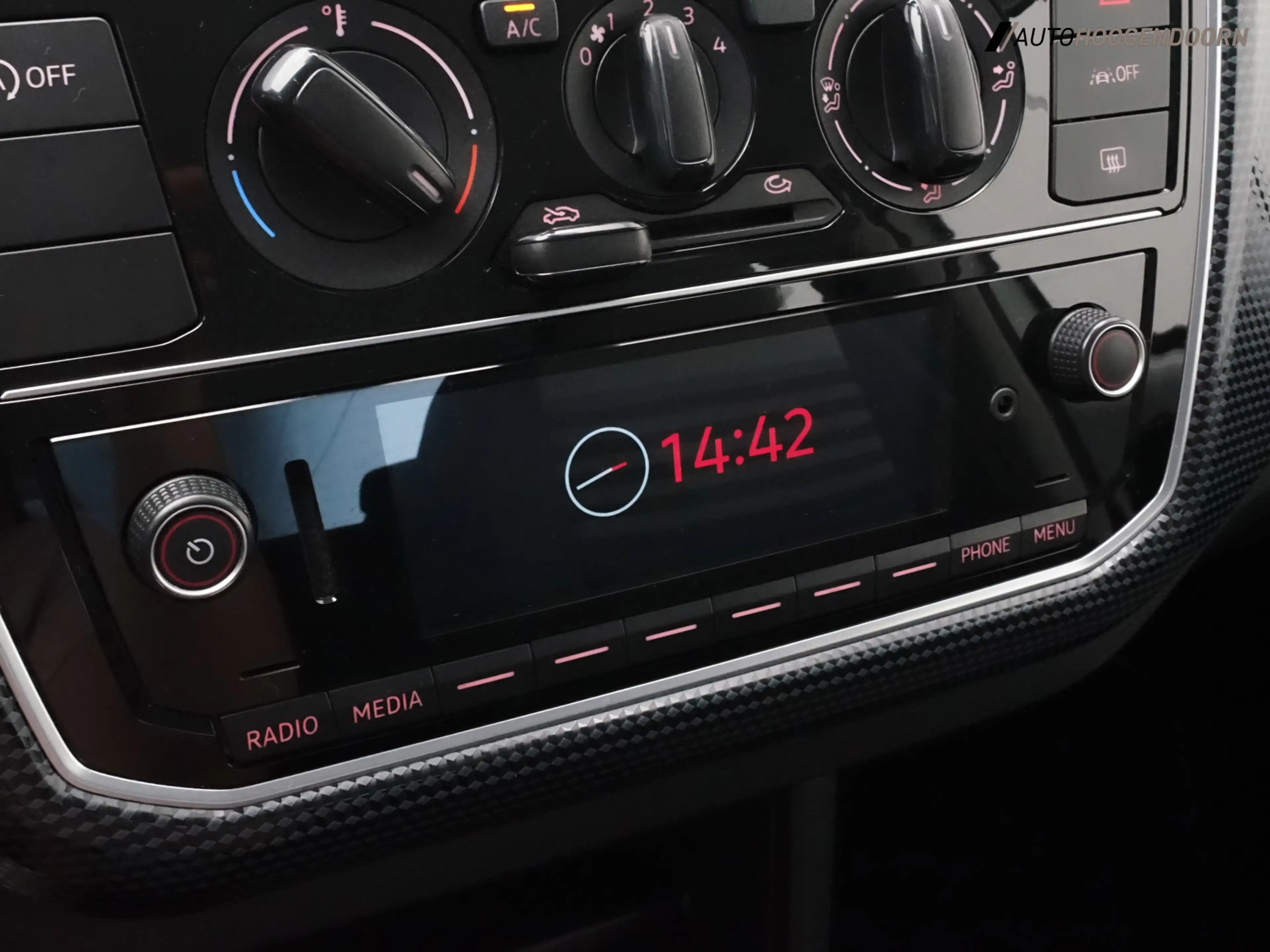 Volkswagen up! Comfortline 1.0 (BLUETOOTH,LANE ASSIST,AIRCONDITIO — photo 23