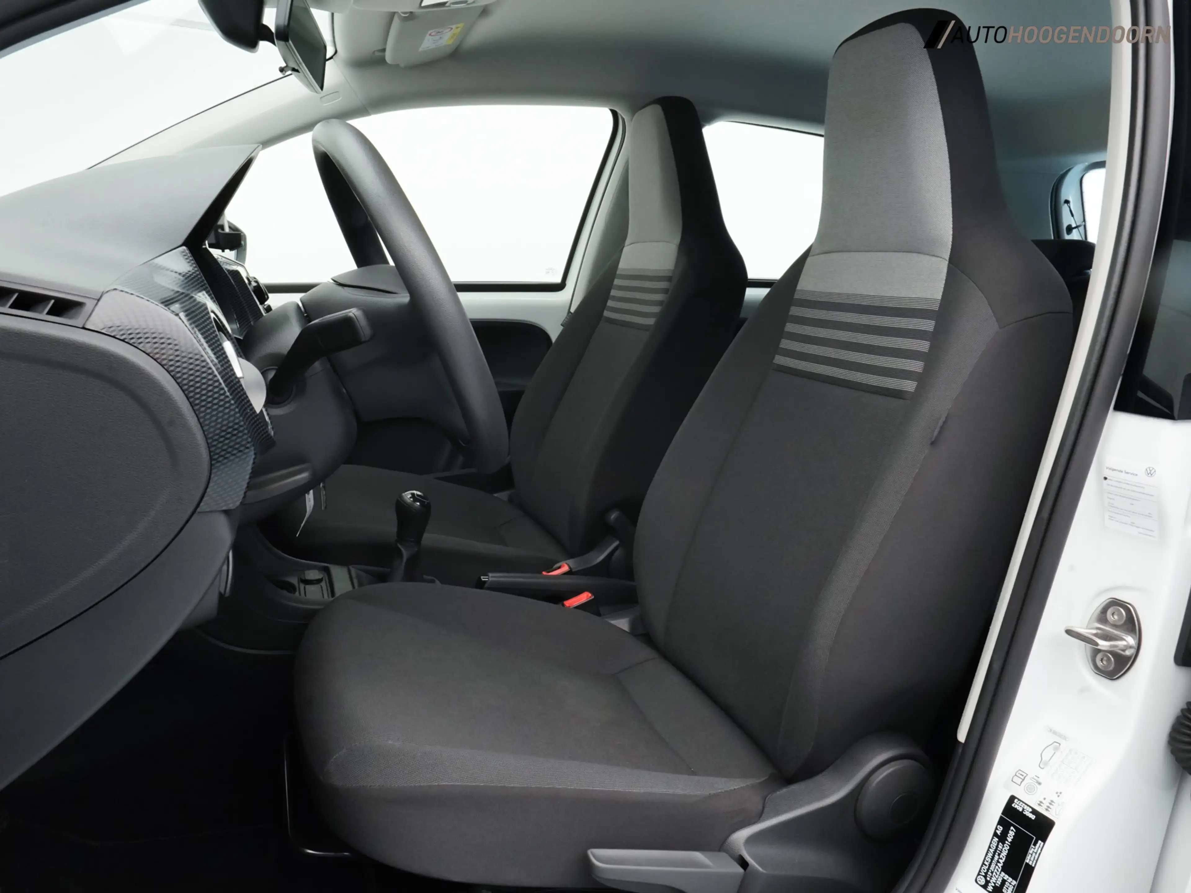Volkswagen up! Comfortline 1.0 (BLUETOOTH,LANE ASSIST,AIRCONDITIO — photo 11