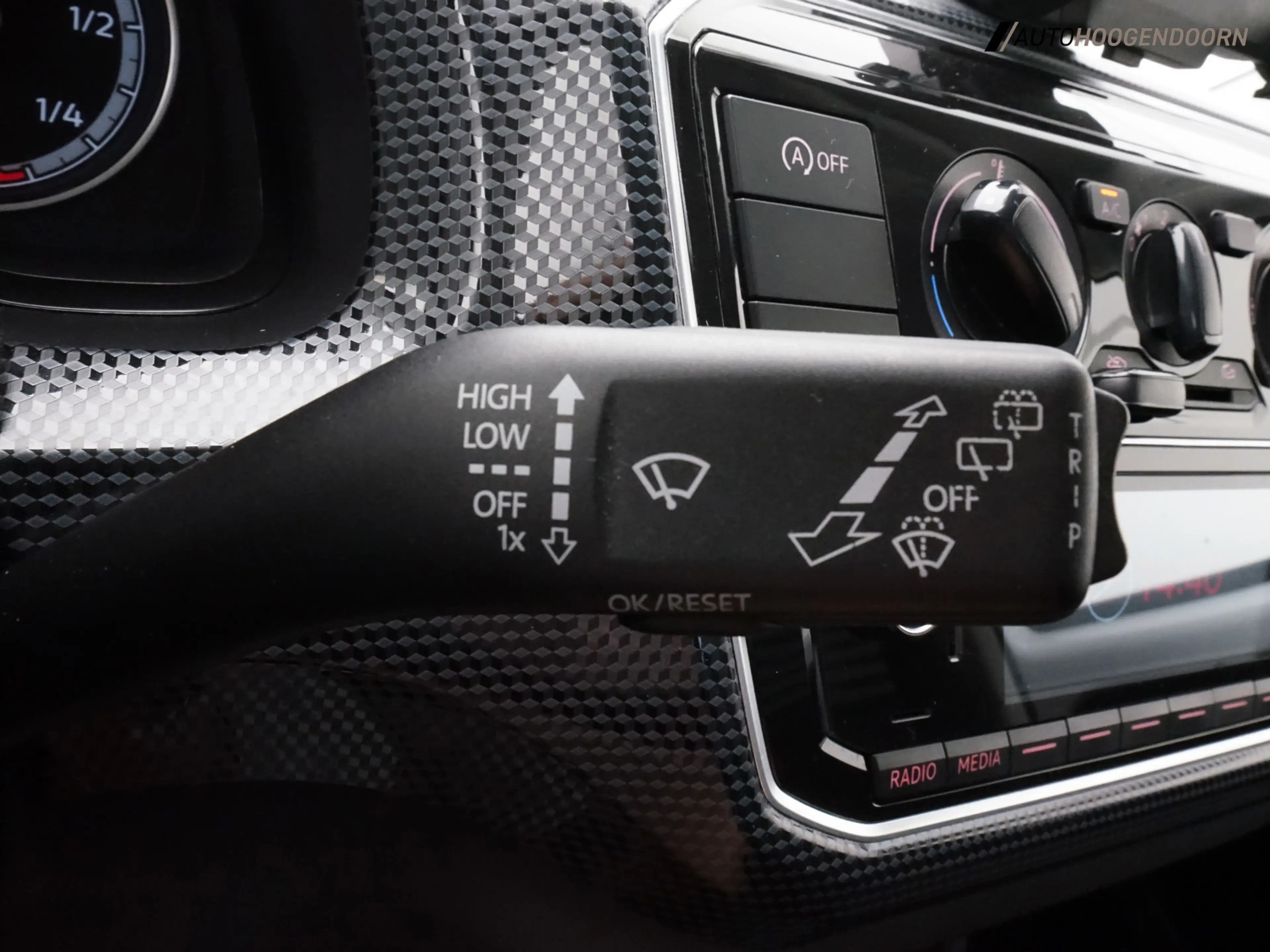 Volkswagen up! Comfortline 1.0 (BLUETOOTH,LANE ASSIST,AIRCONDITIO — photo 19