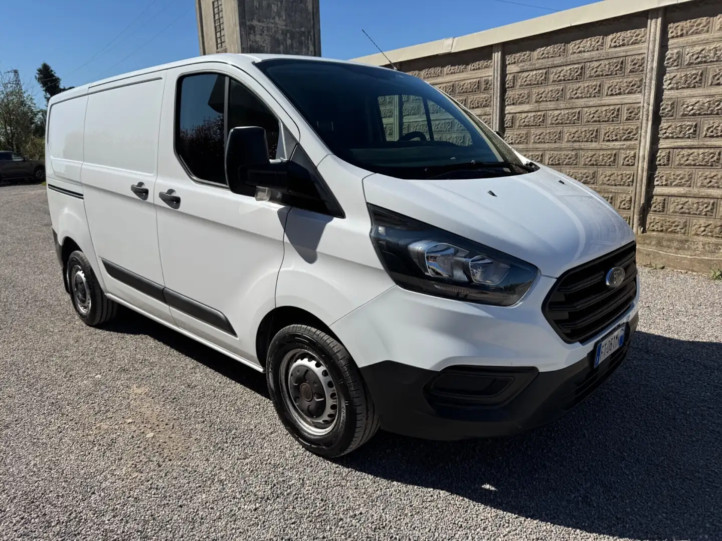 Ford Transit Custom Transit Custom 2.0 TDCi Weiß - 1