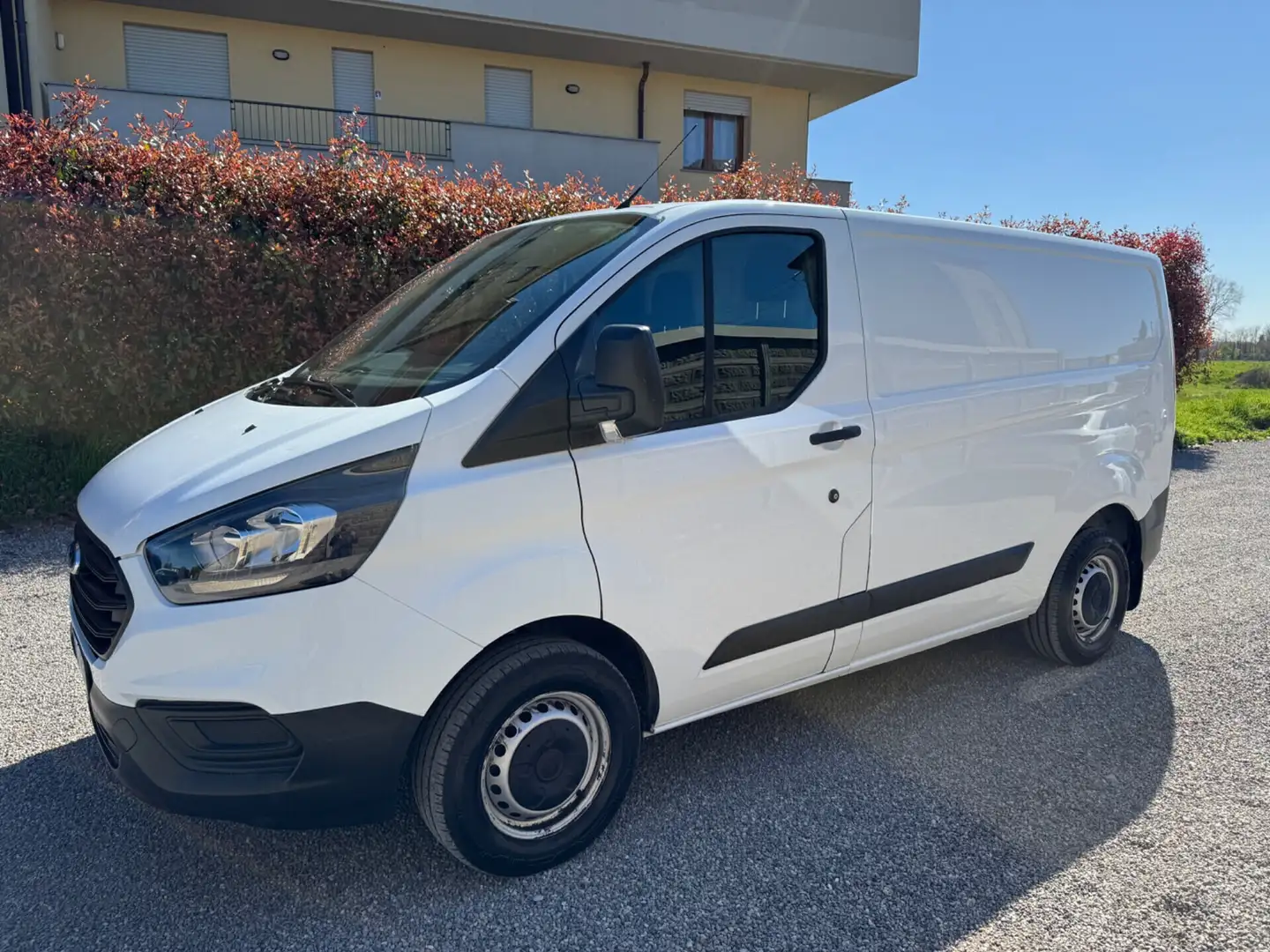 Ford Transit Custom Transit Custom 2.0 TDCi Weiß - 2