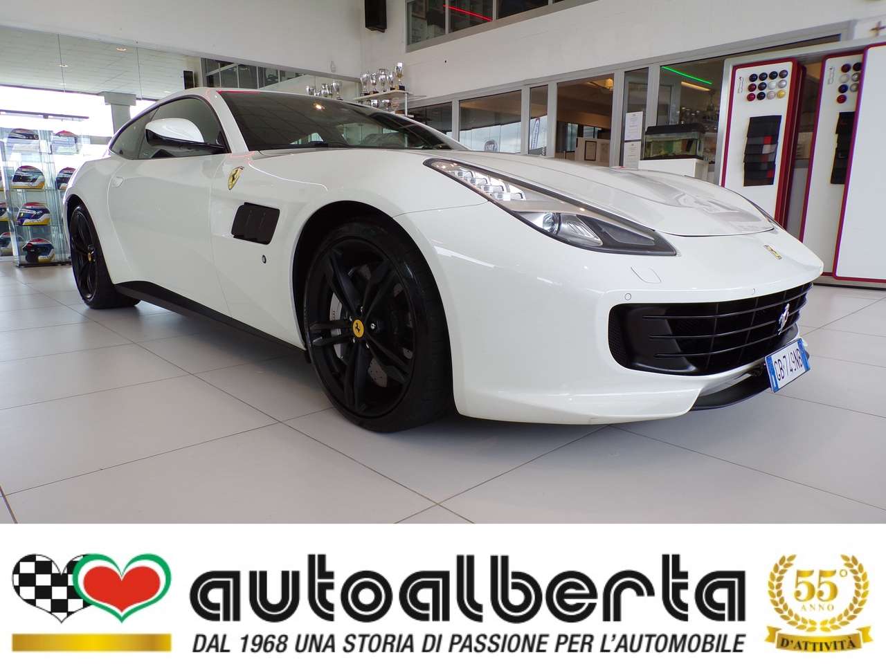 Ferrari GTC4 Lusso V12 6.3 dct  689Cv