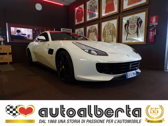 Ferrari GTC4 Lusso V12 6.3 dct  689Cv