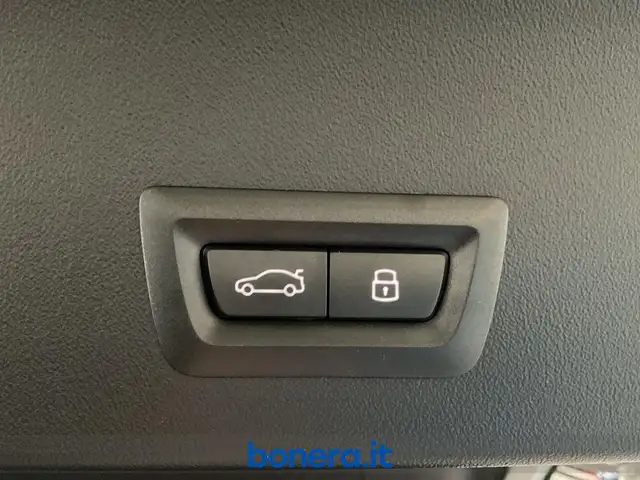 BMW X3 view 14