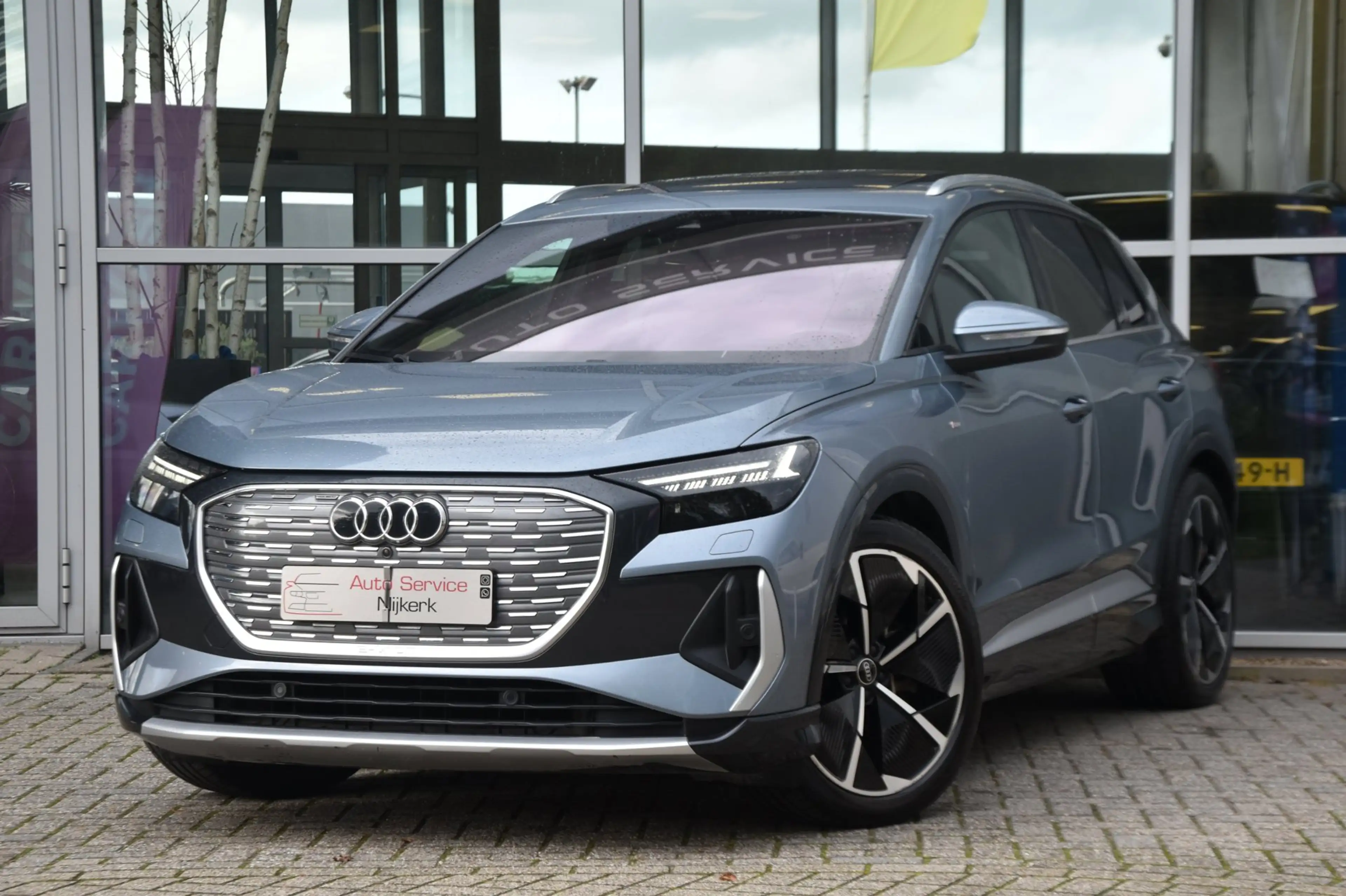Audi Q4 e-tron 50 QUATTRO S COMPETITION | 299PK | 94% SOH | PANO — photo 4