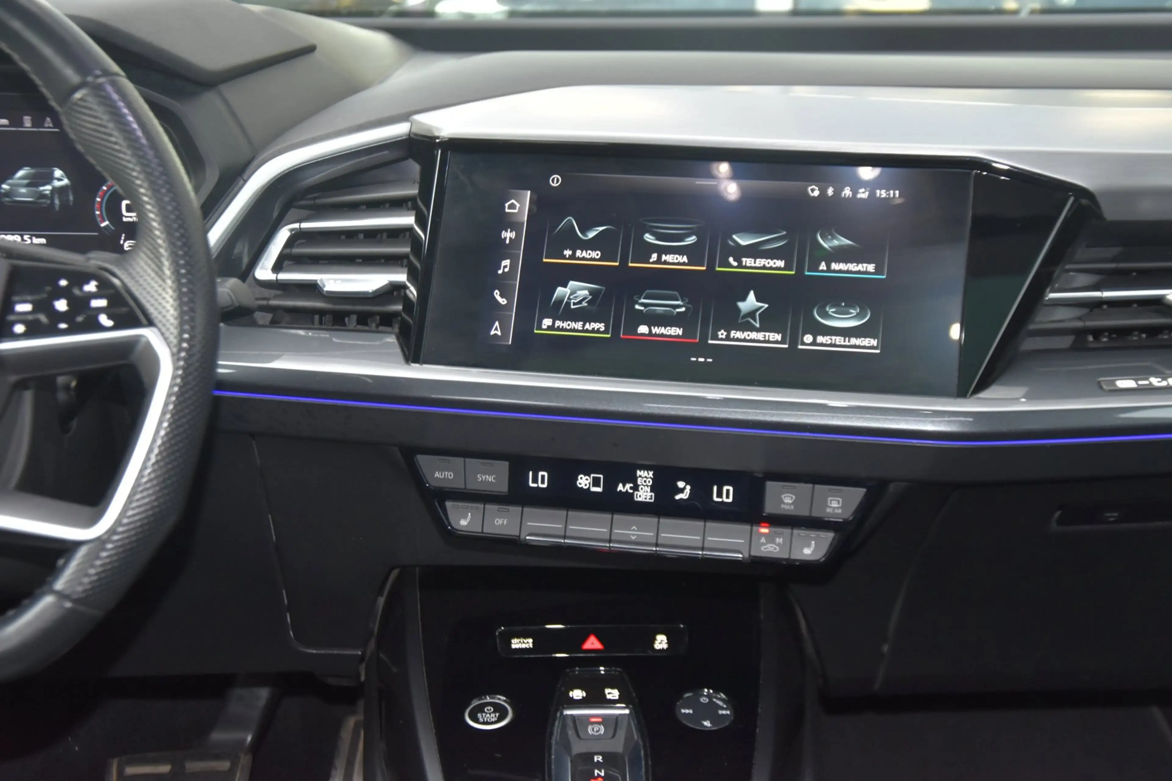 Audi Q4 e-tron 50 QUATTRO S COMPETITION | 299PK | 94% SOH | PANO — photo 14