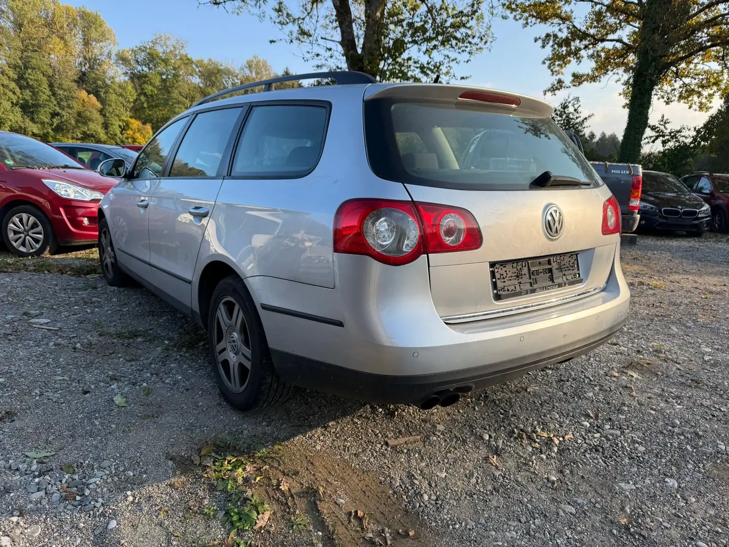 Volkswagen Passat Variant Trendline Euro 5 Silber - 2