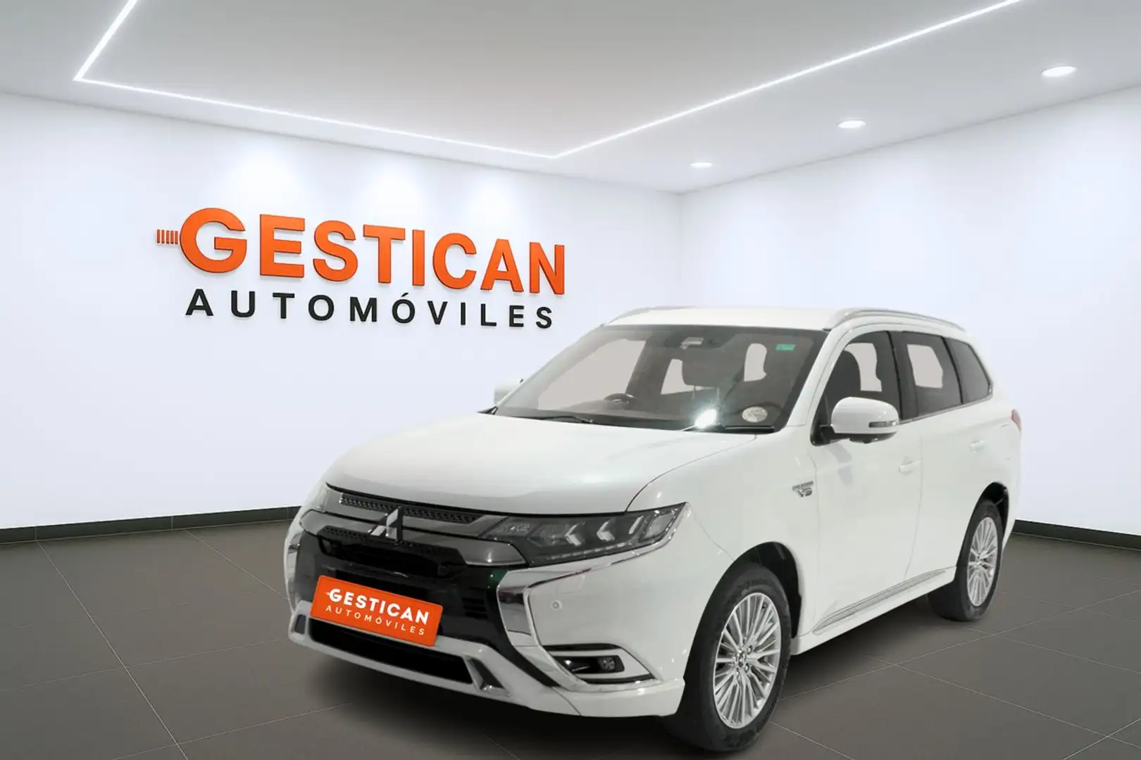 Mitsubishi Outlander 2.4 PHEV Motion Auto 4WD Blanco - 1