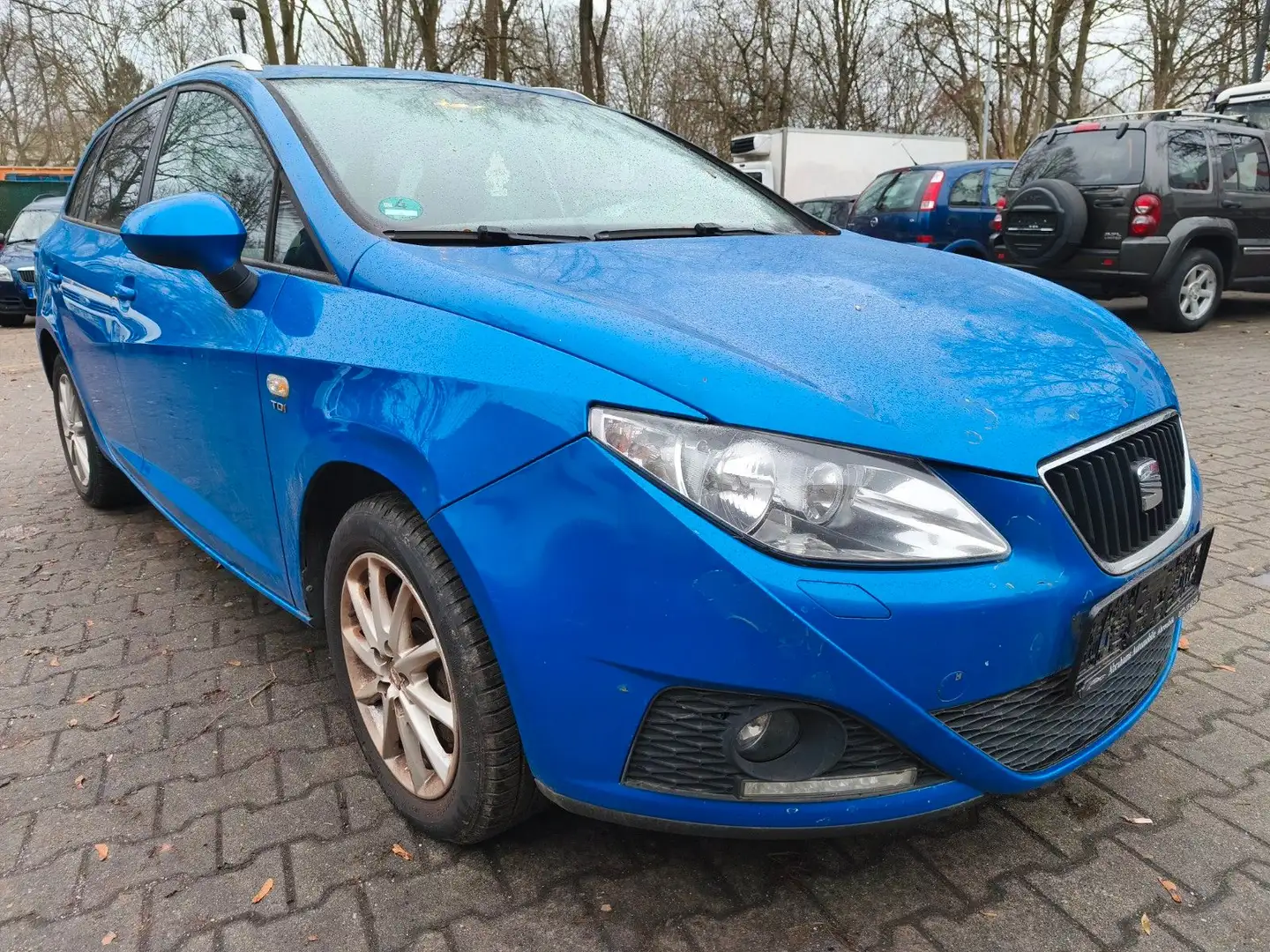 SEAT Ibiza 1.6 TDI CR 77kW Sport ST Blau - 1
