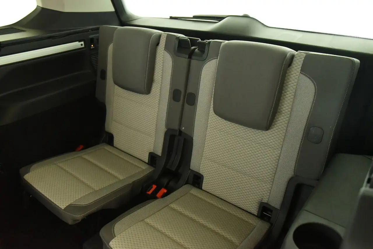 Volkswagen Touran 2.0 TDI DSG AHK IQ.LIGHT Standhzg Kamera, миниатюра 7