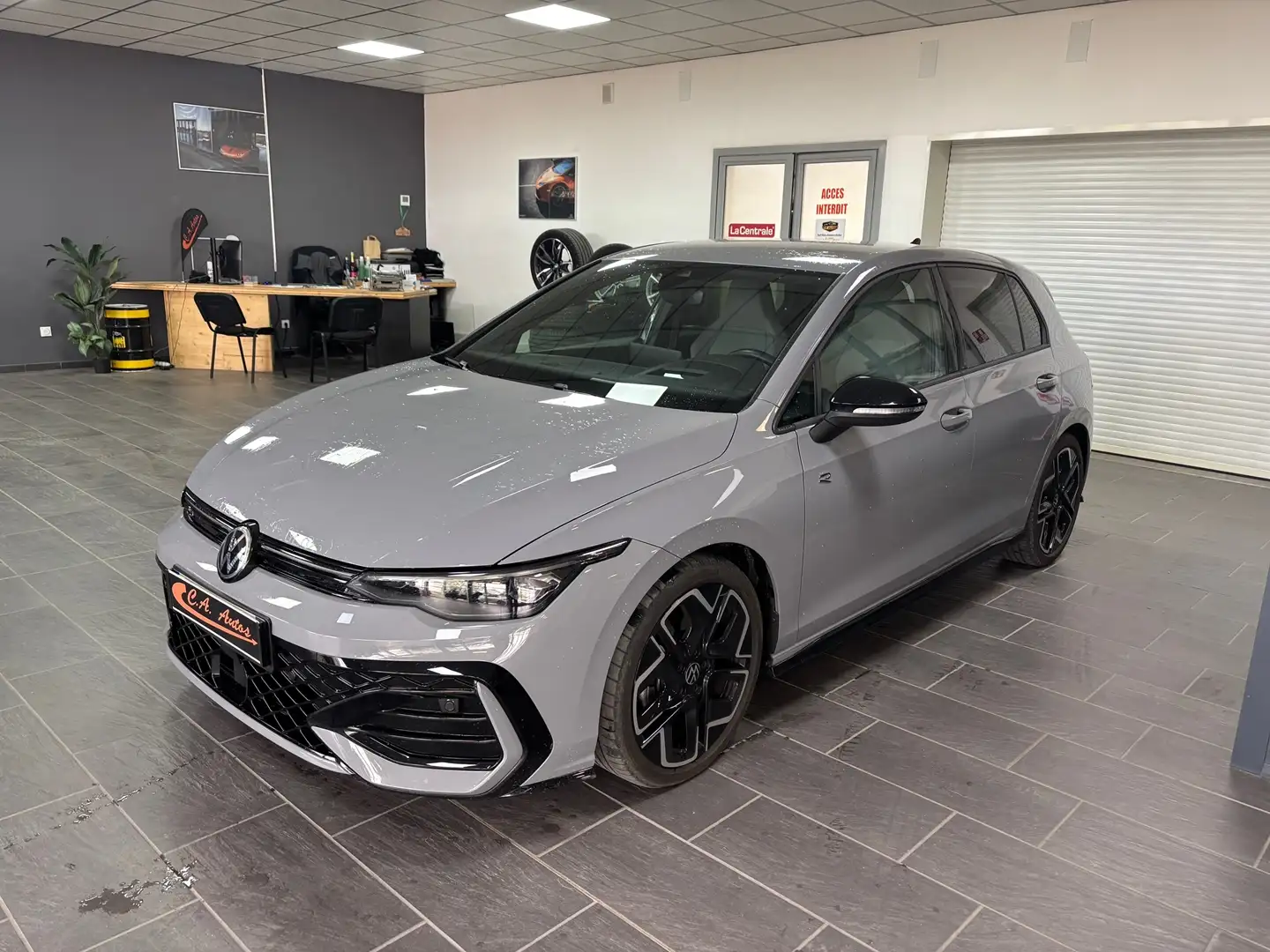 Volkswagen Golf 2.0 TDI 150CH R-LINE DSG7 CUIR VIENNA Gris - 1