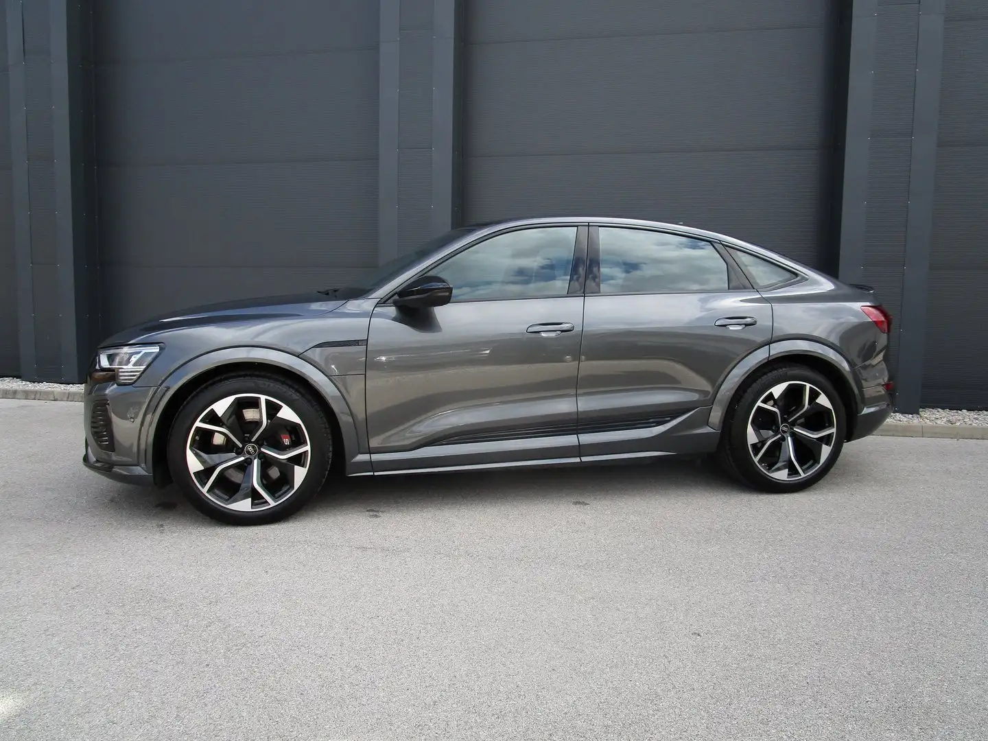 Audi SQ8 e-tron quattro Gris - 2