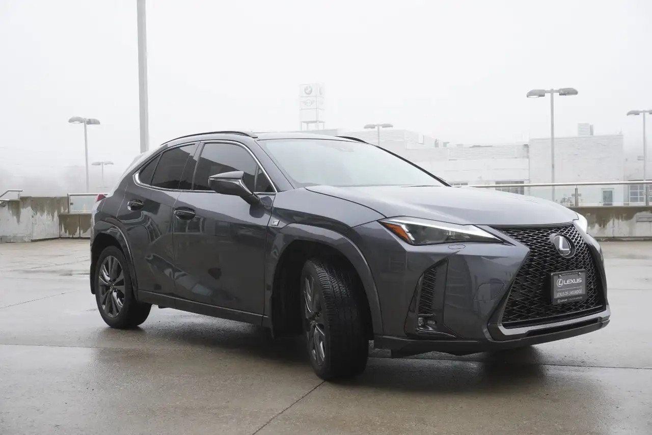 Lexus UX снимка Lexus UX
