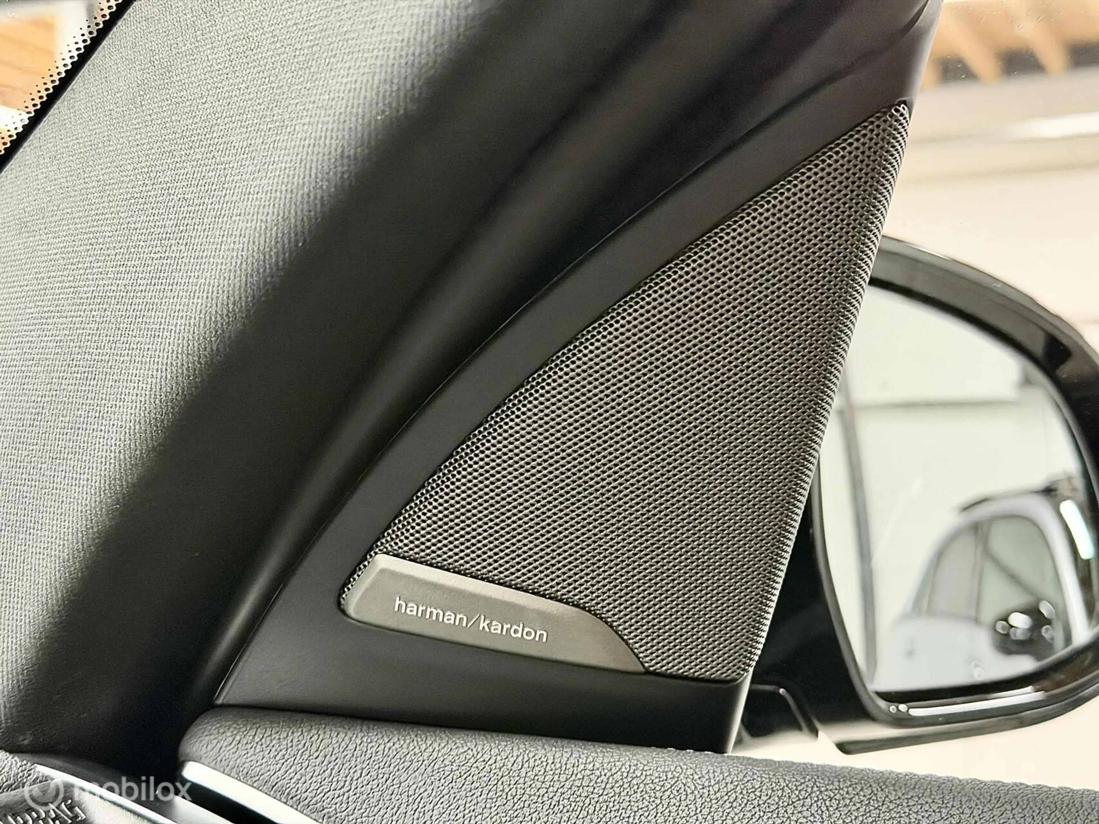BMW iX3 High Executive 80 kWh M Sport | Pano | M Seats | H — photo 10