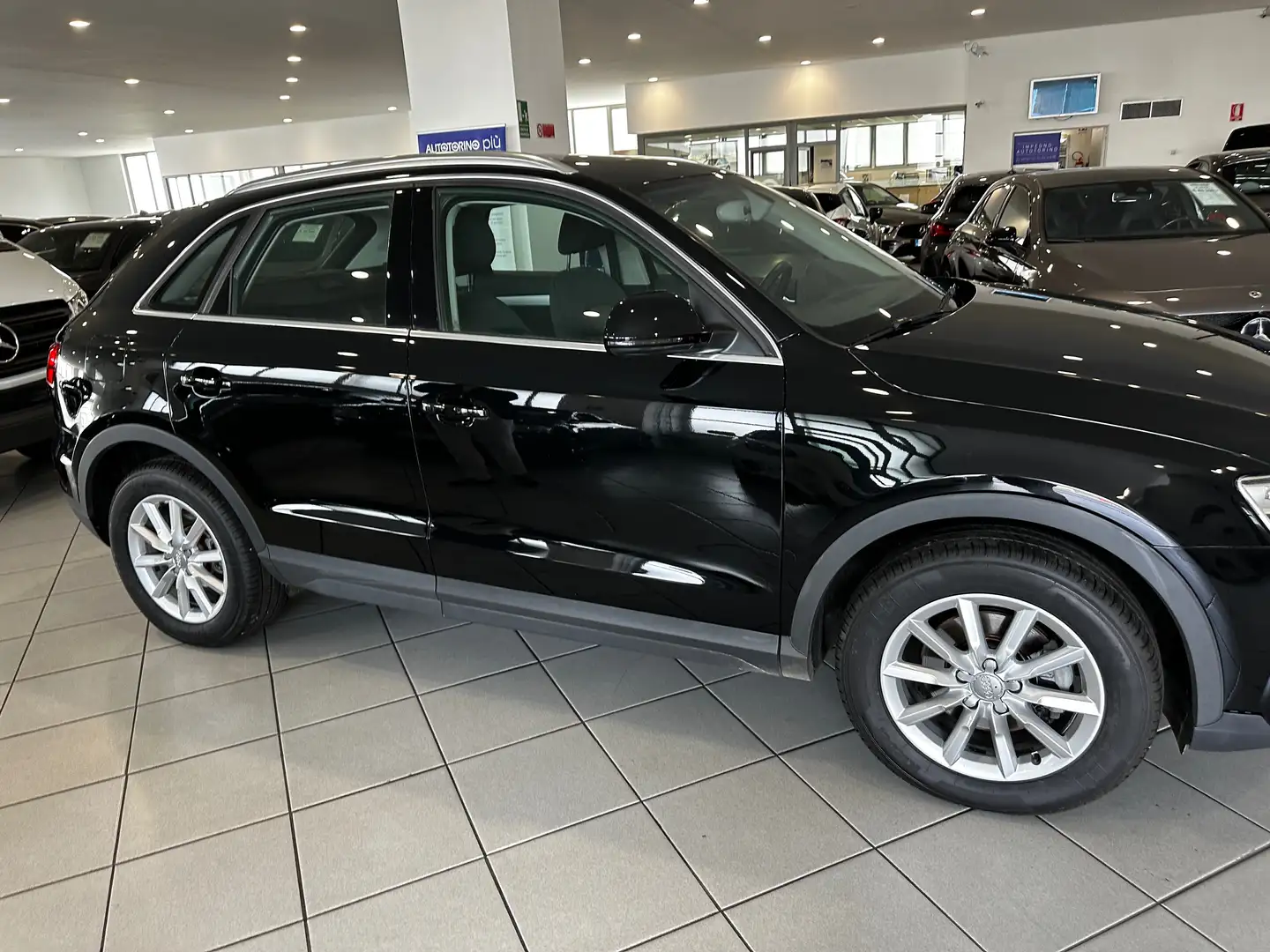 Audi Q3 AUDI Q3 2.0 TDI 150 CV QUATTRO S TRONIC Nero - 2