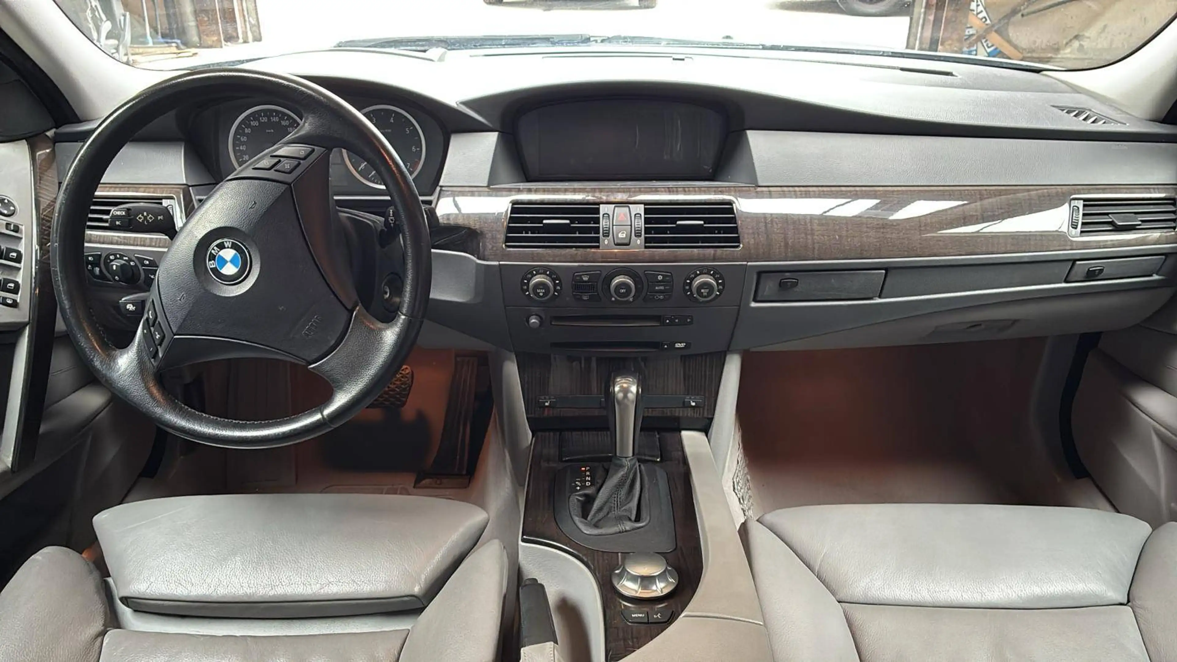 BMW 525 ✅ 525iA Exclusive Line — photo 12