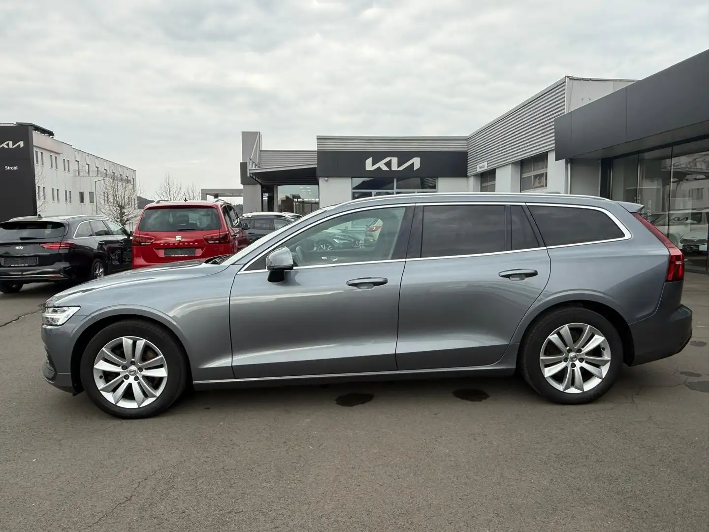 Volvo V60 Volvo V60 B4 Inscription Aut. Grau - 2
