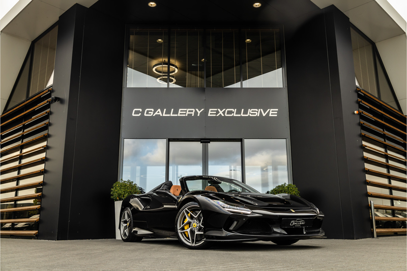 Ferrari F8 Spider 3.9 V8 HELE - Nero Daytona | Passenger Display | L