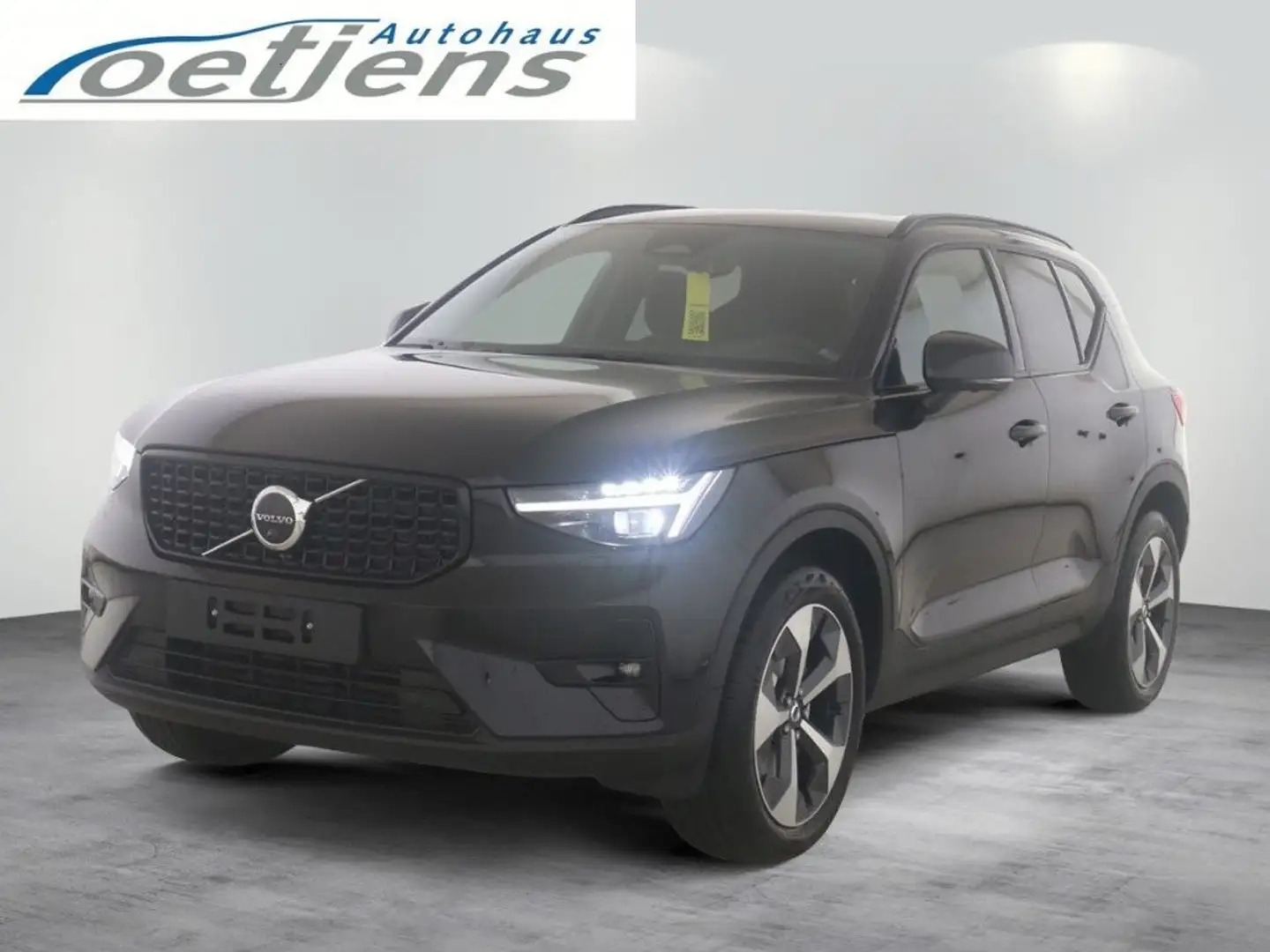 Volvo XC40 B3 Plus Dark Navi Soundsystem 360 Kamera LE Schwarz - 1
