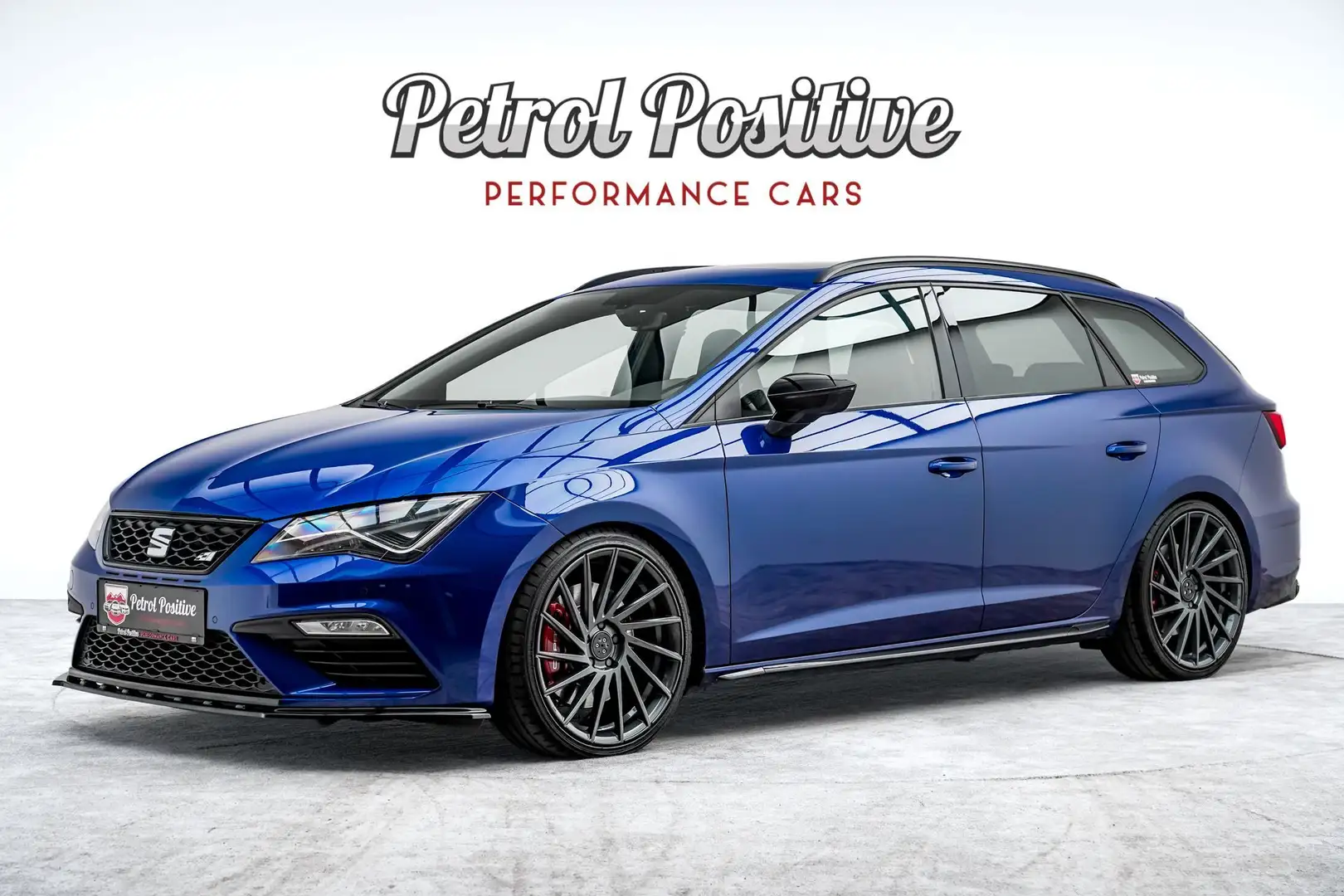 SEAT Leon 2.0 TSI ST Cupra 300 4Drive SPORTSITZE*GLASDACH*T Blau - 2