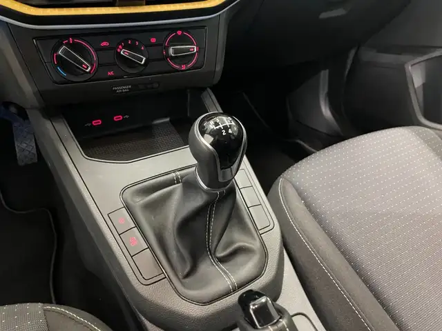 Seat Ibiza view 8