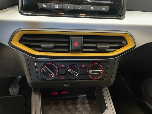 Seat Ibiza view 12