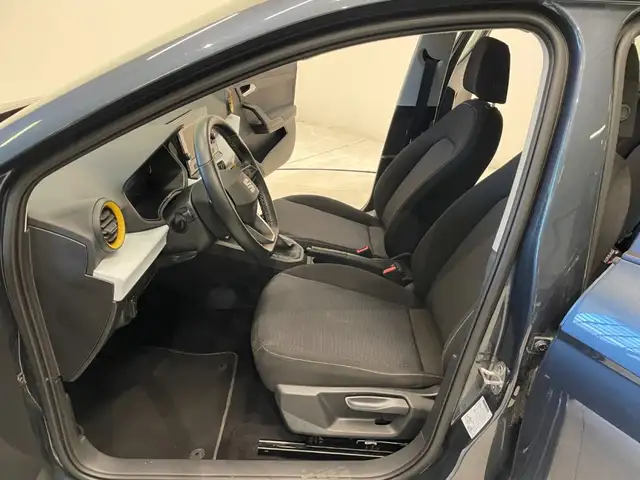 Seat Ibiza view 6