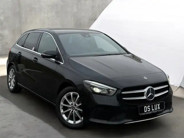 Mercedes-Benz B 180 D 116CH 7G-TRONIC / VIRTUAL COCPIT / LED