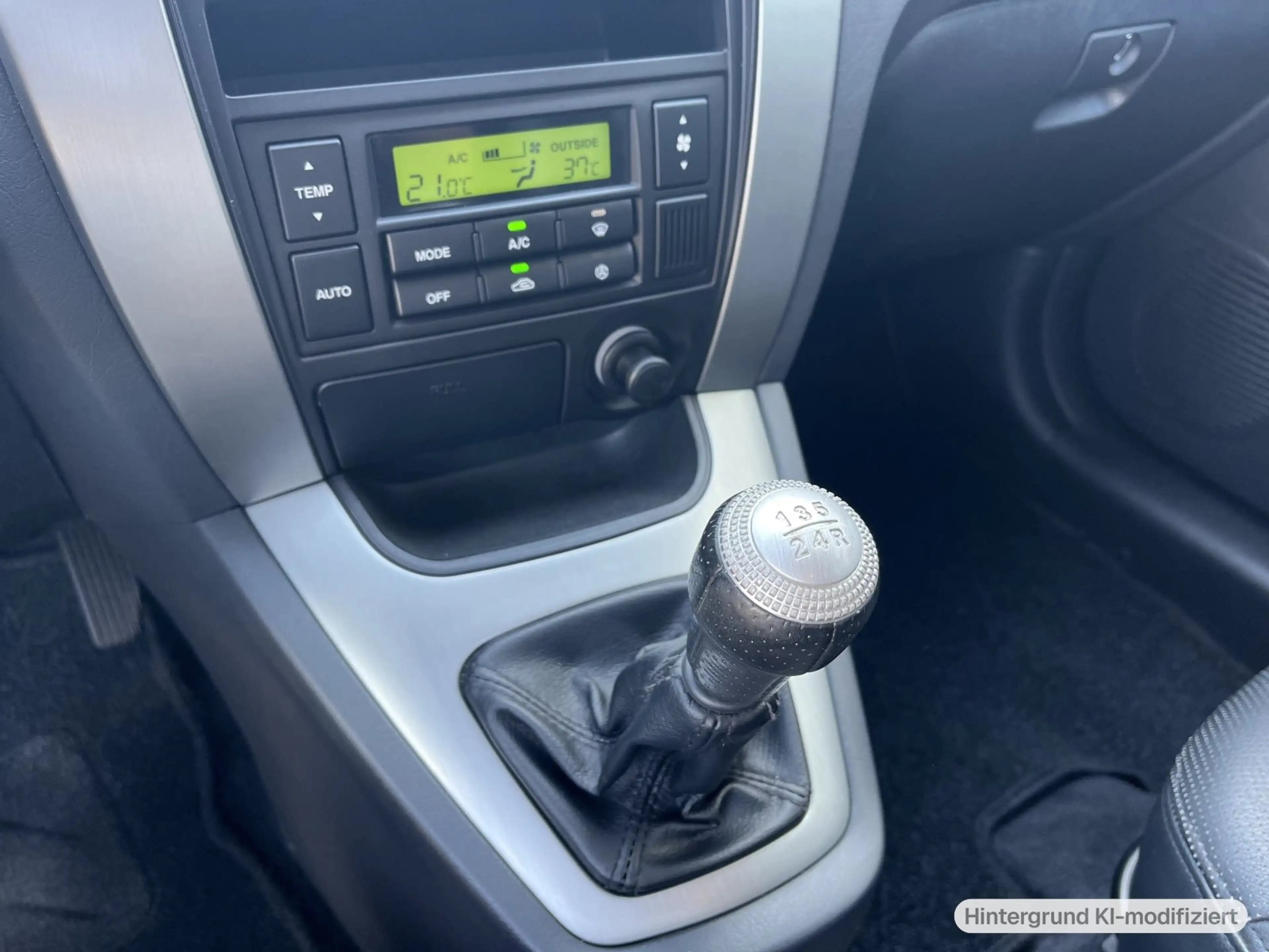 Hyundai TUCSON 2.0 2WD Edition Plus Klimaaut. — photo 8