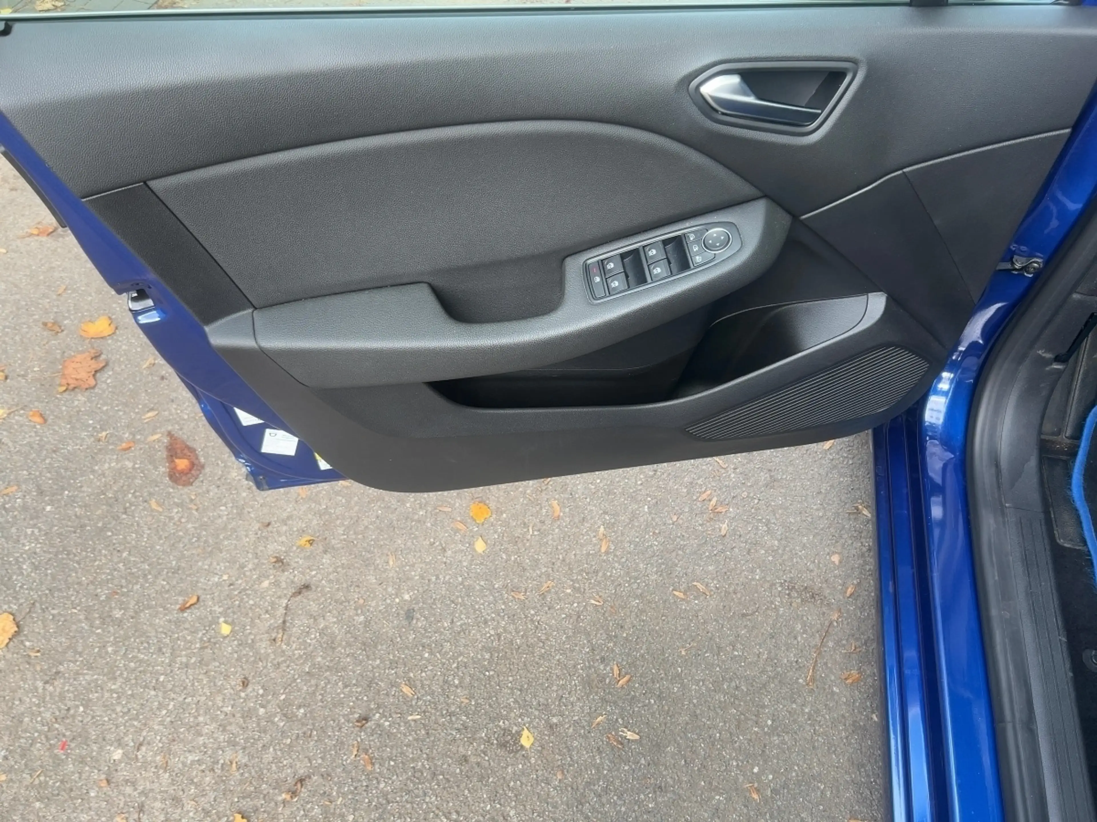 Renault Clio INTENS TCe 90 X-tronic Apple CarPlay SHZ PDC — photo 18
