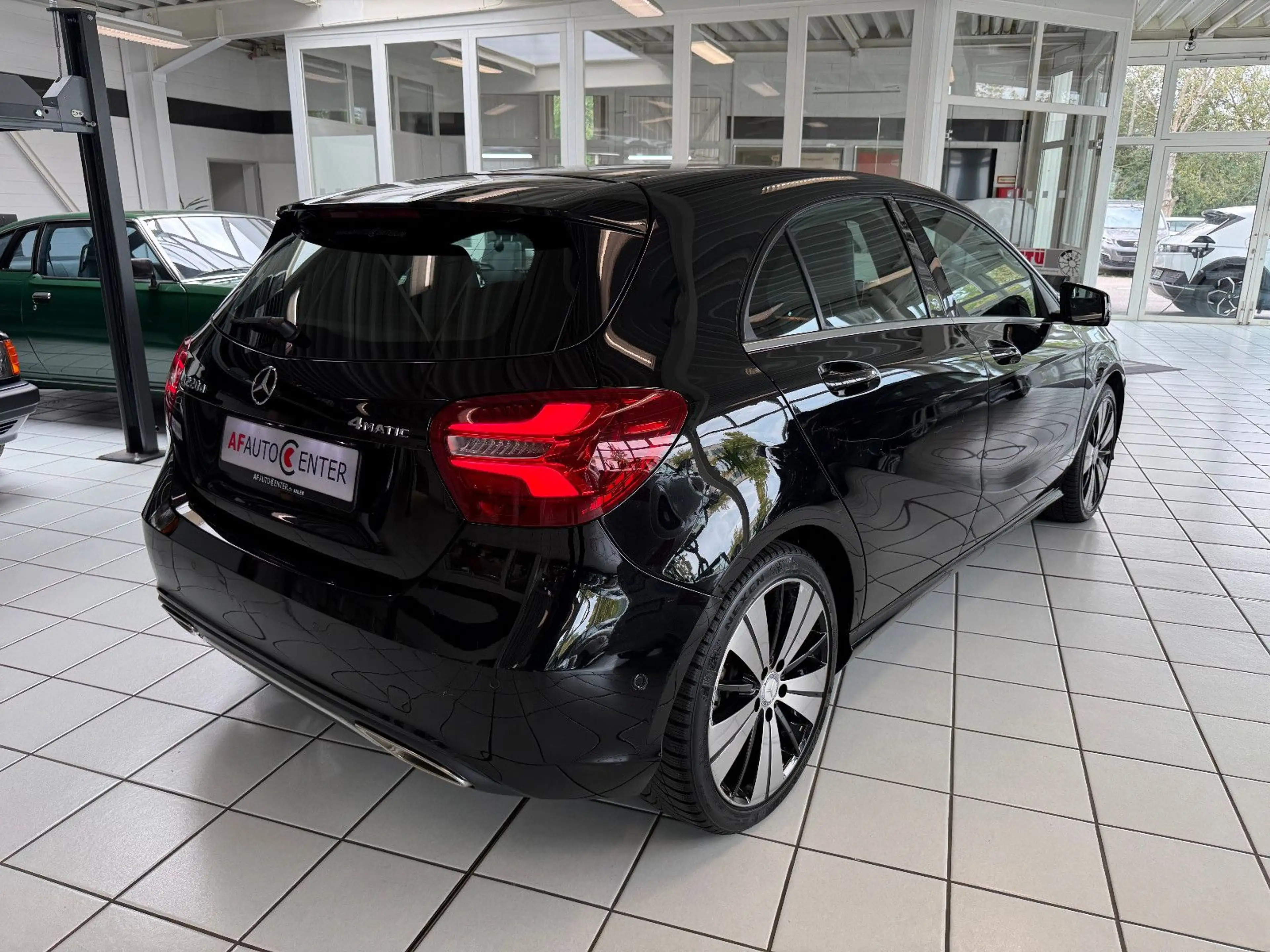 Mercedes-Benz A 220 A220d 4Matic Automatik Activity Urban*LED*Leder* — photo 4