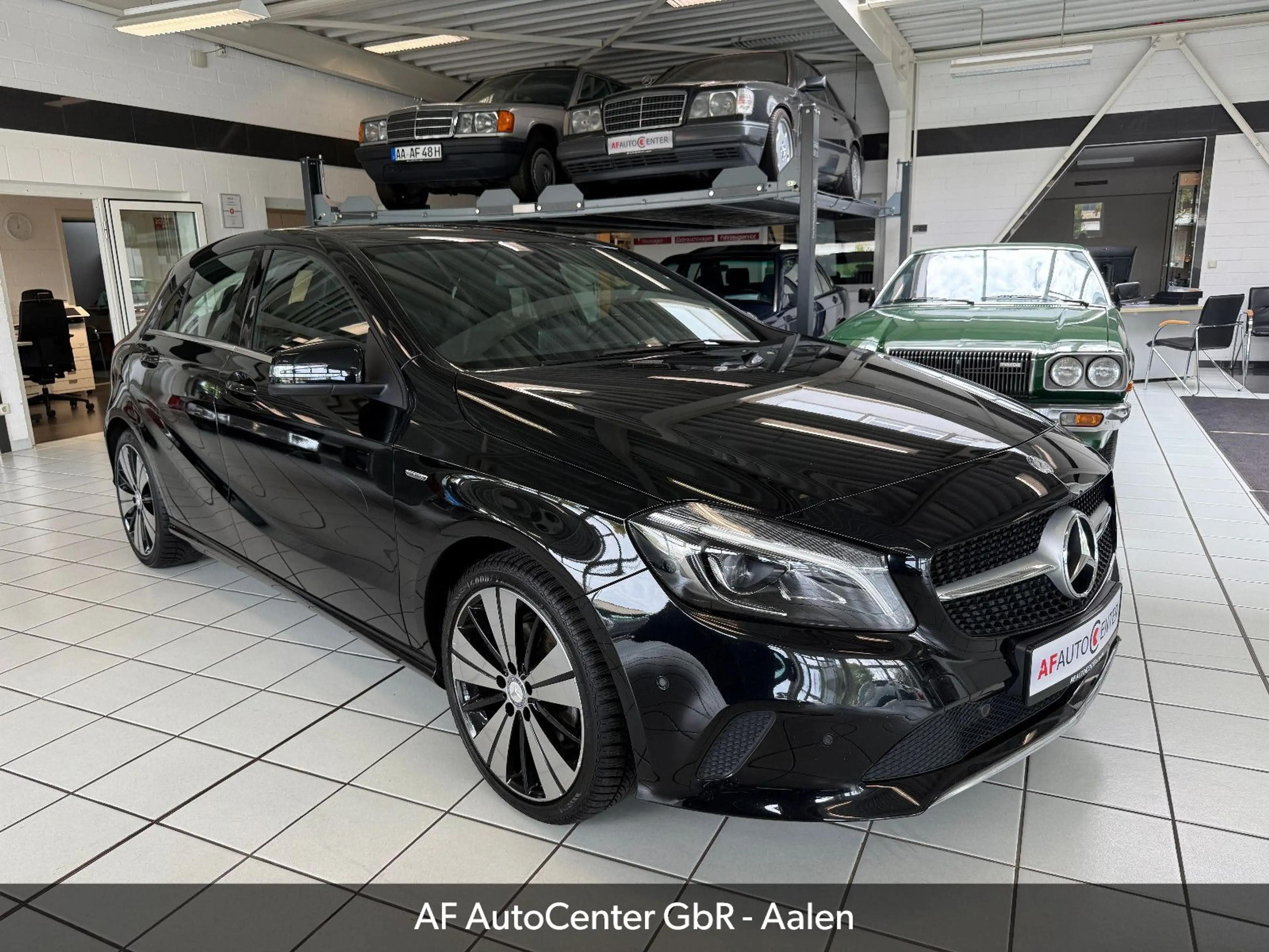 Mercedes-Benz A 220 A220d 4Matic Automatik Activity Urban*LED*Leder*