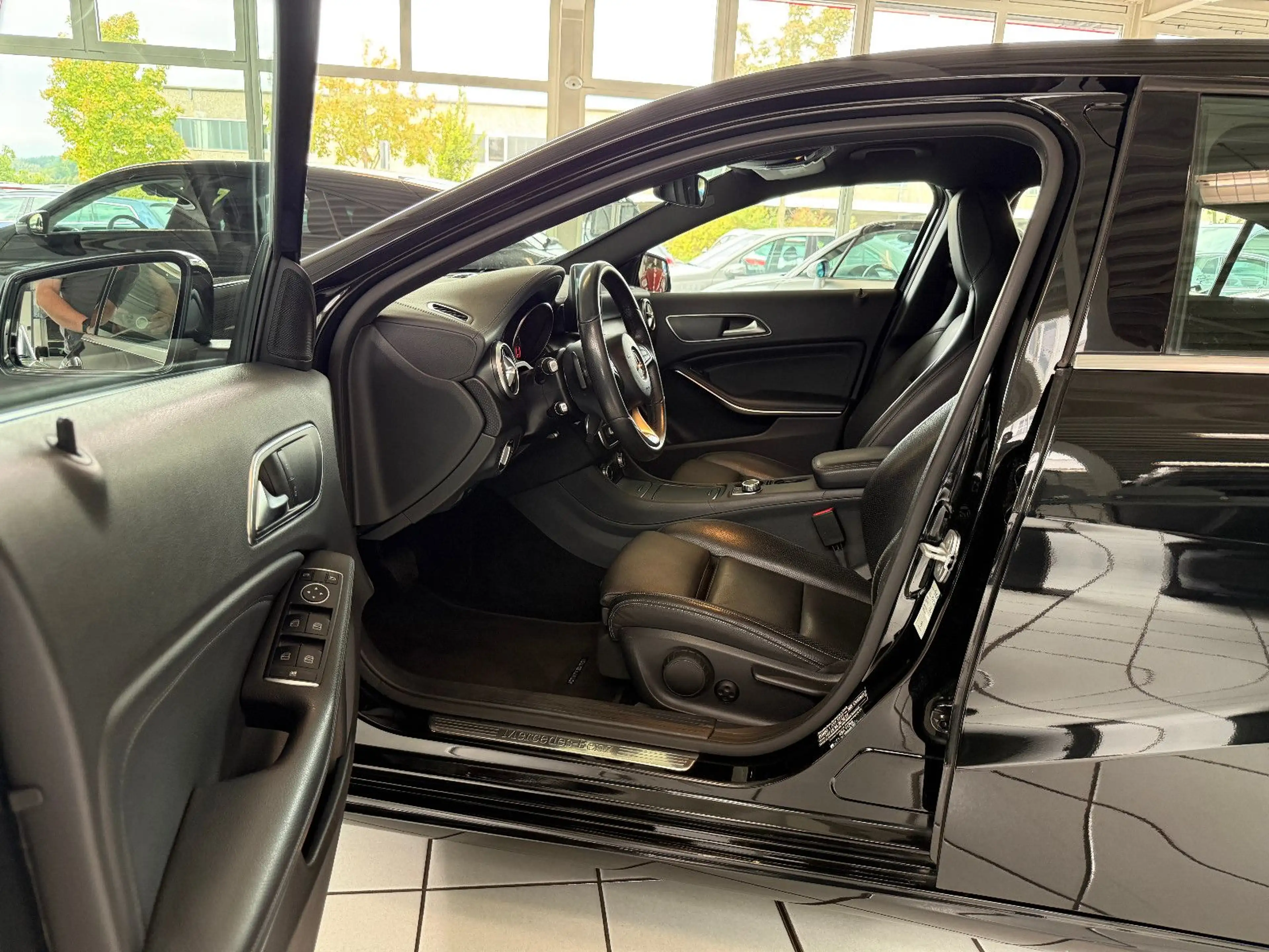 Mercedes-Benz A 220 A220d 4Matic Automatik Activity Urban*LED*Leder* — photo 10