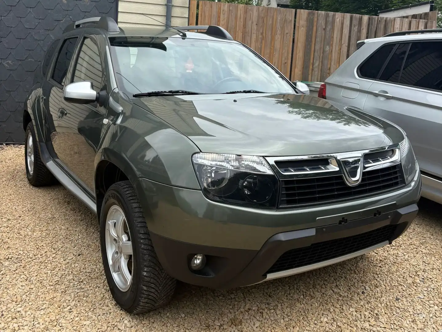 Dacia Duster 1.5 dCi 4x4 Groen - 2