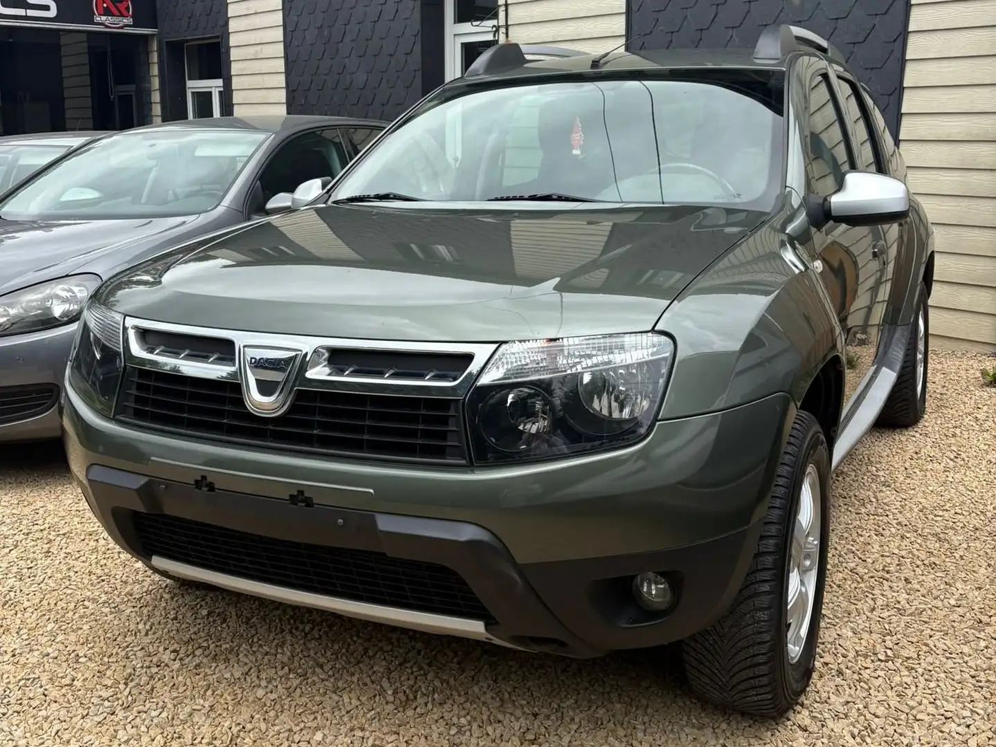 Dacia Duster 1.5 dCi 4x4 Groen - 1