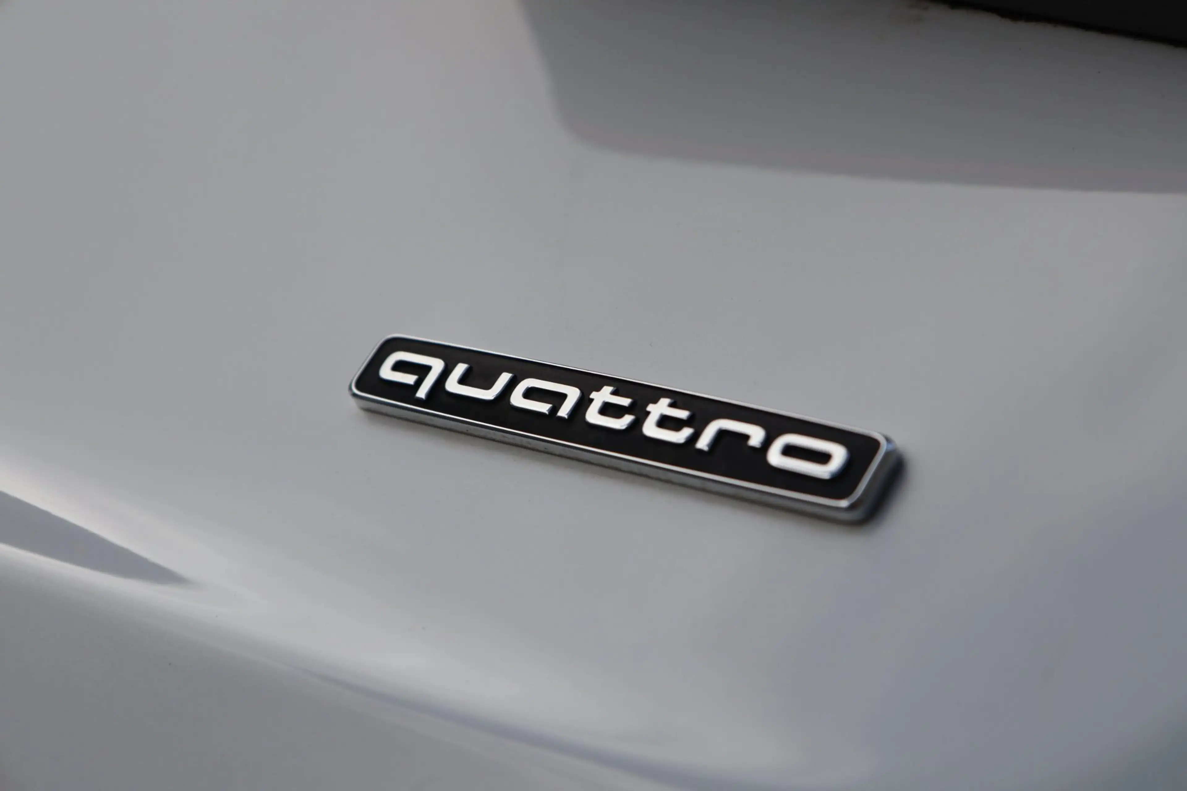 Audi Q3 2.0 TFSI Quattro S-Line / LEDER / CAMERA / ELEK-TR — photo 30