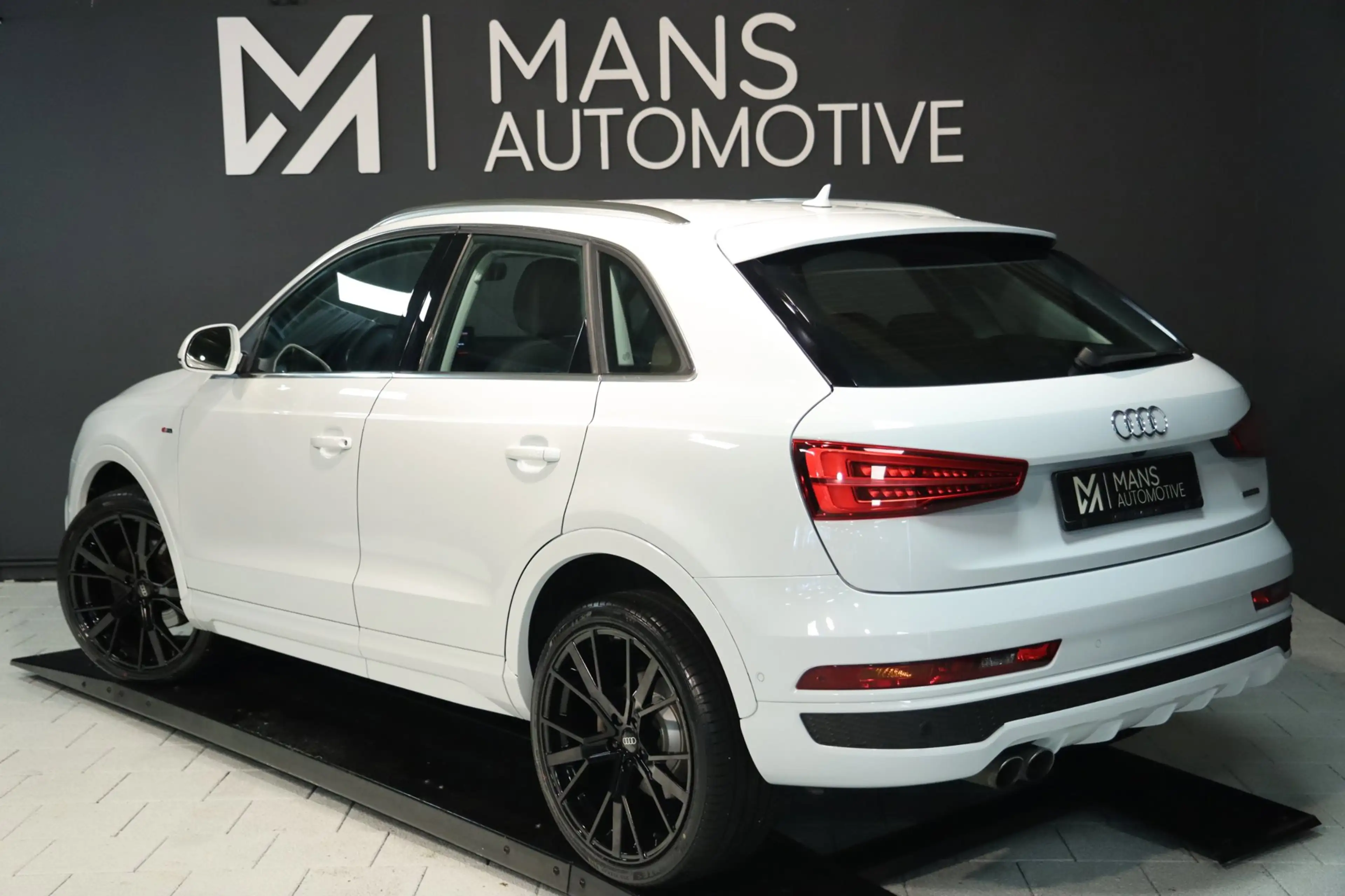 Audi Q3 2.0 TFSI Quattro S-Line / LEDER / CAMERA / ELEK-TR — photo 5