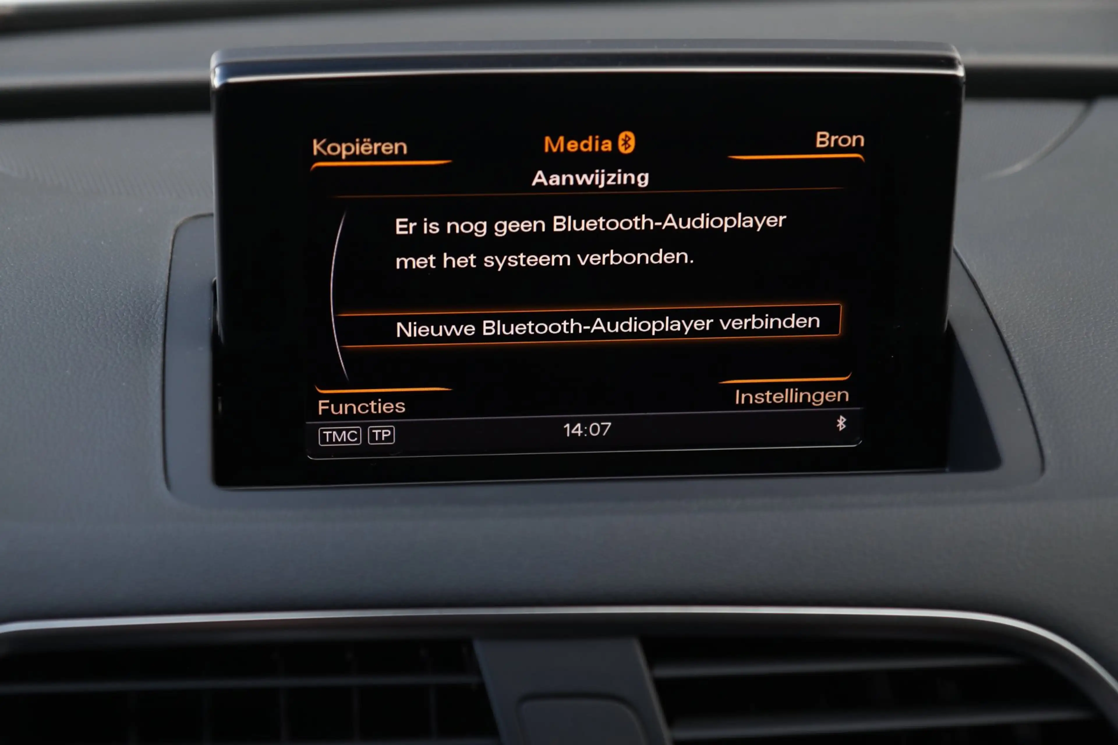 Audi Q3 2.0 TFSI Quattro S-Line / LEDER / CAMERA / ELEK-TR — photo 14