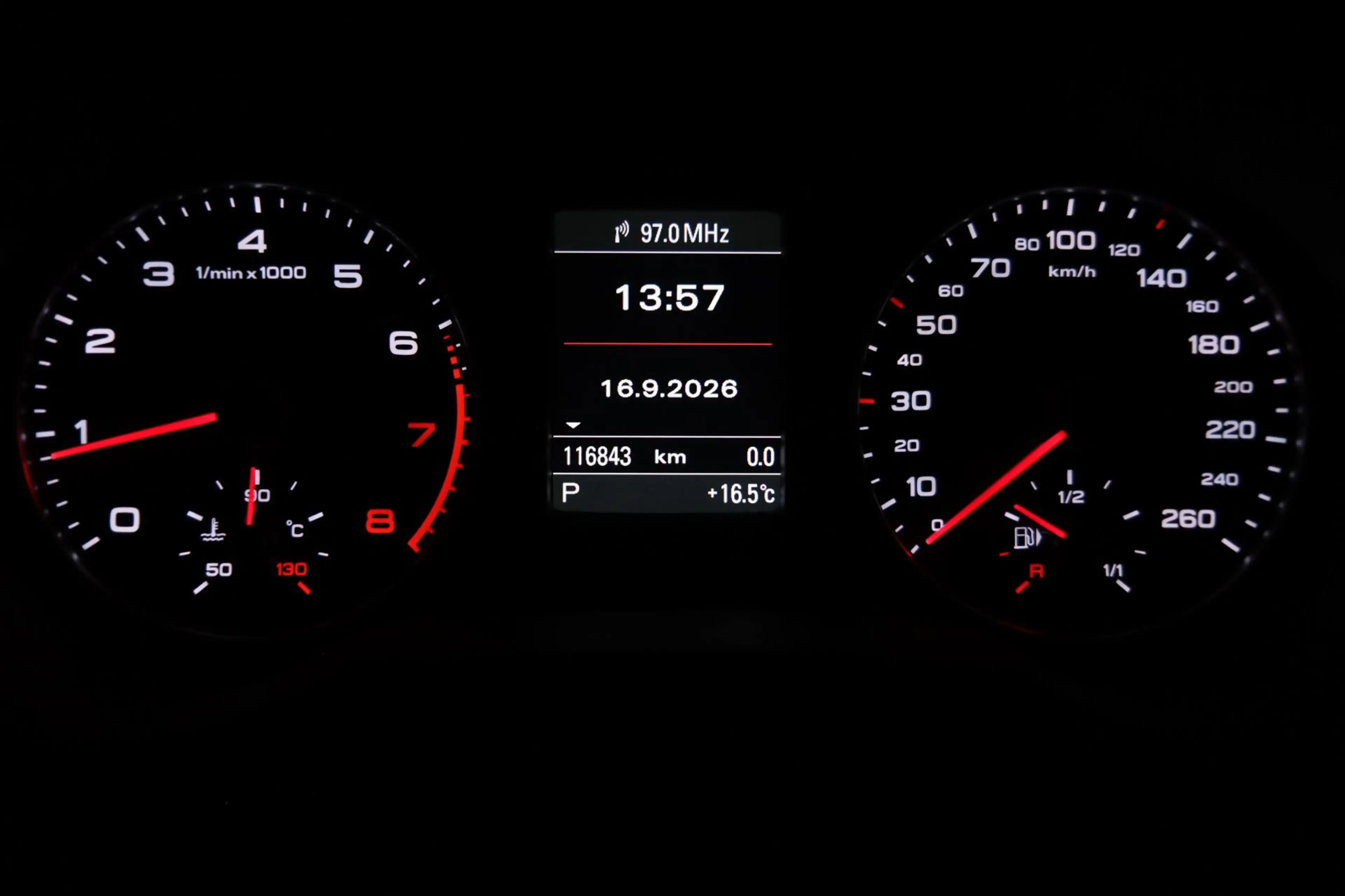 Audi Q3 2.0 TFSI Quattro S-Line / LEDER / CAMERA / ELEK-TR — photo 7